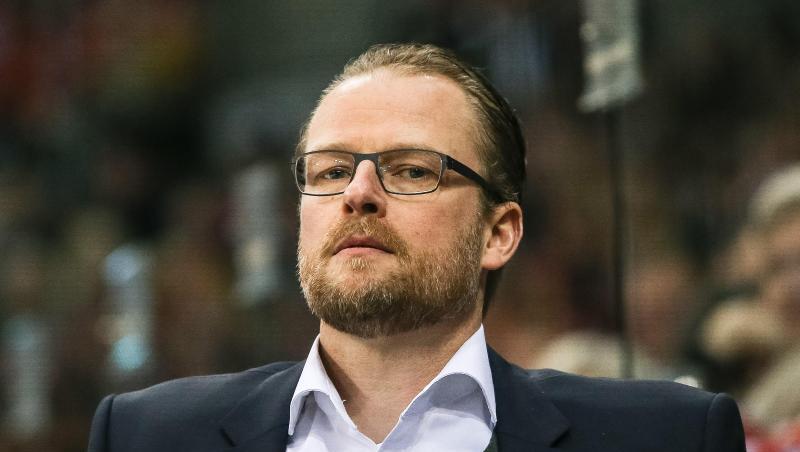 Steht derzeit beim Zweitligisten EC Bad Nauheim hinter der Bande: Christof Kreutzer. Steht derzeit beim Zweitligisten EC Bad Nauheim hinter der Bande: Christof Kreutzer.