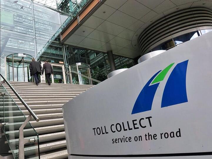 Der Bund hatte Toll Collect nach Auslaufen des Betreibervertrags im Herbst 2018 übernommen.
