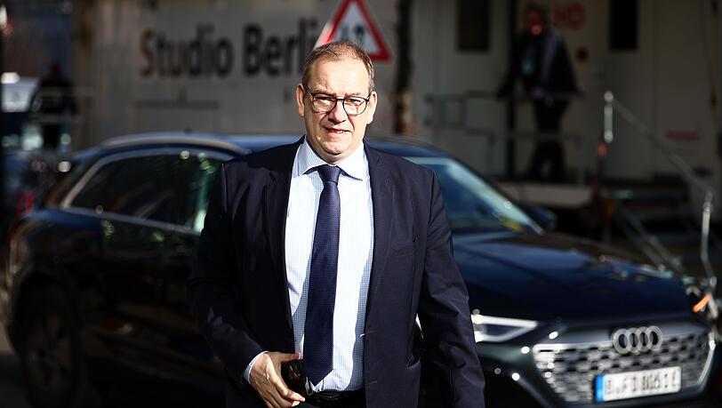 Henning Otte (CDU) soll auf Eva Högl (SPD) folgen. (Archivbild)