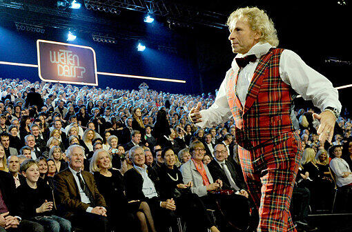 Thomas Gottschalk geht: Zum letzten Mal hat er am Samstagabend die ZDF-Show "Wetten,dass..?" moderiert. Sehen Sie hier die Bilder vom bewegenden Abschied in Friedrichshafen.