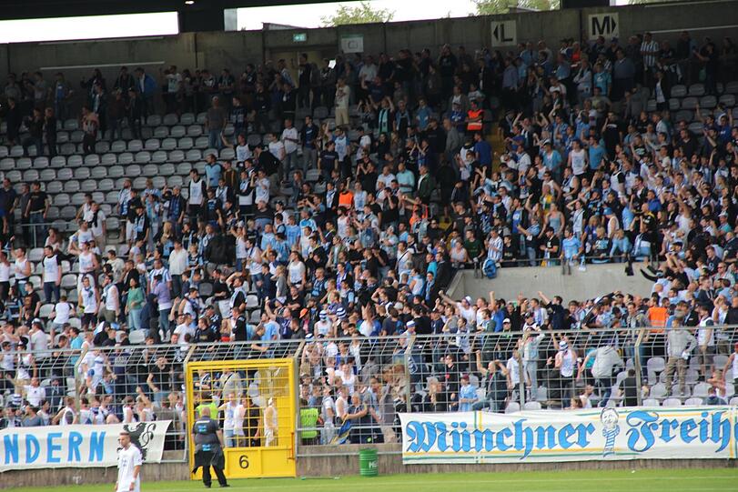 Weitere Bilder vom Amateurderby aus dem Grünwalder Stadion.