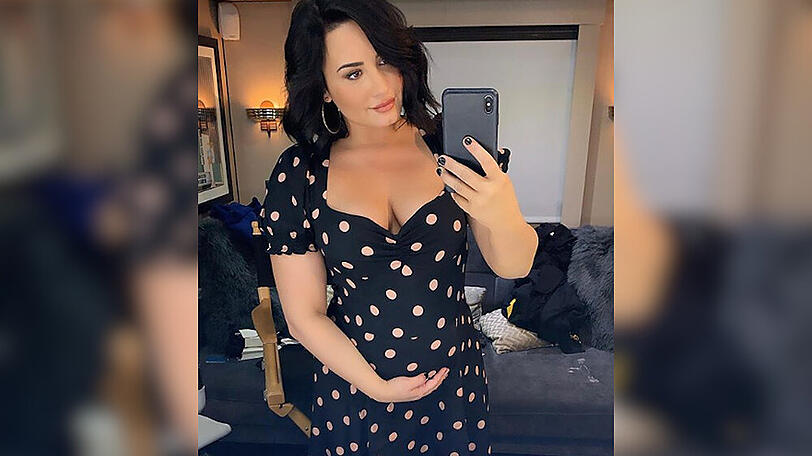 Demi Lovato zeigt sich auf Instagram mit Babybauch