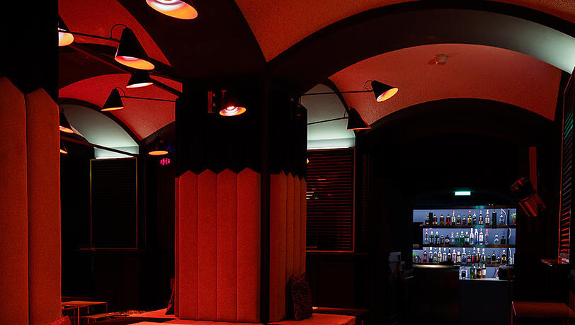 Der Salon Pitzlberger im Unterschoß des Gärtnerplatztheaters. Der Salon Pitzlberger im Unterschoß des Gärtnerplatztheaters.