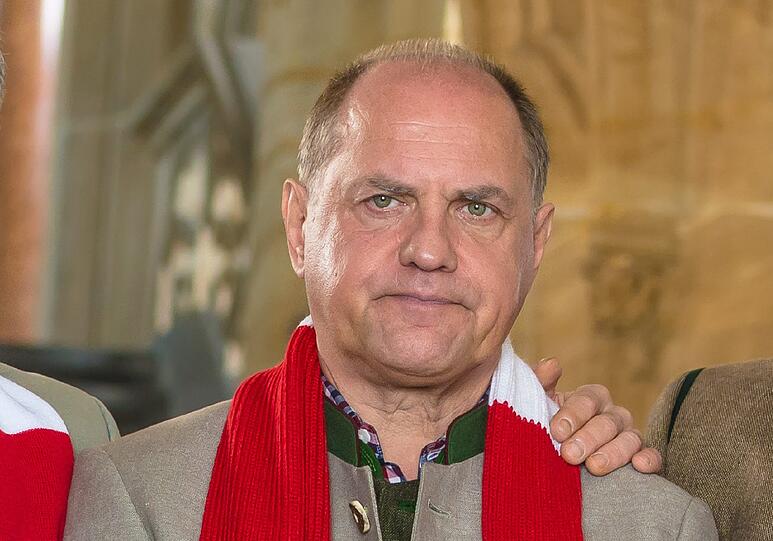 Dreharbeiten zur Hoeneß-Satire "Udo Honig". Die Bilder vom Marienplatz in München...
