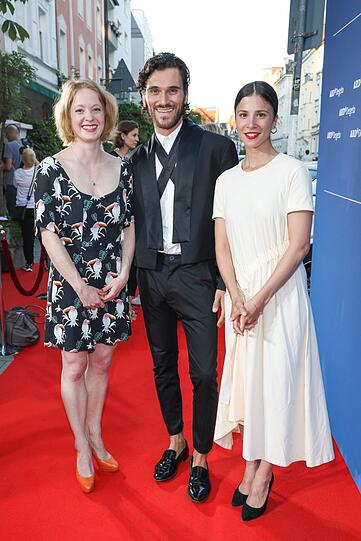 Leonie Benesch Vladimir Korneev und Aylin Tezel