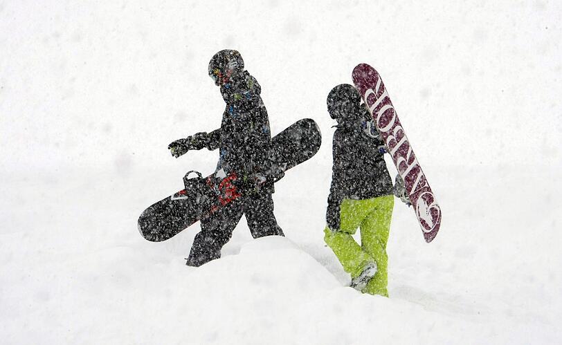 Schnee-Spaß am Wochenende auf der Zugspitze: Inzwischen liegt rund ein Meter Schnee.