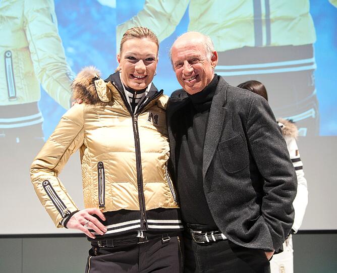 Freuen sich gemeinsam über die Kollektion: Maria Höfl-Riesch und Willy Bogner