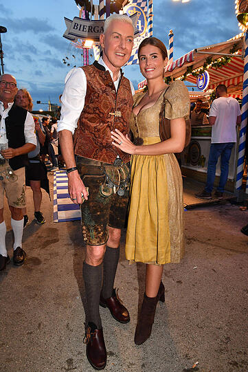 H. P. Baxxter und seine Ehefrau Sara