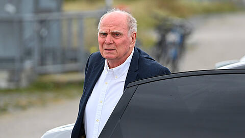 Fordert, dass die Bundesligavereine das Geld aus der Premier League nicht mehr annehmen sollen: Uli Hoene&szlig;.