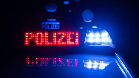 Polizisten haben einen 60 Jahre alten BMW-Fan bei einem illegalen Autorennen in M&uuml;nchen gestoppt.  (Symbolbild)
