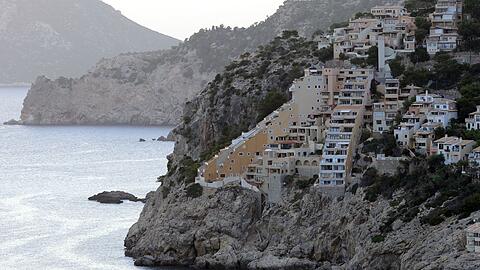 Ein 79-j&auml;hriger Deutscher hat in Port d'Andratx auf Mallorca wochenlang tot in seiner Mietwohnung in einer Apartmentanlage am Meer gelegen. (Archivbild)