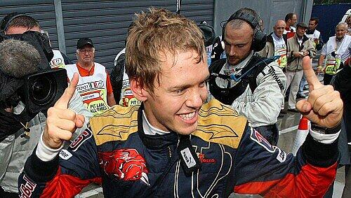 Mit 21 Jahren und 73 Tagen ist Vettel der bisher jüngste Sieger in der Geschichte der Formel 1.