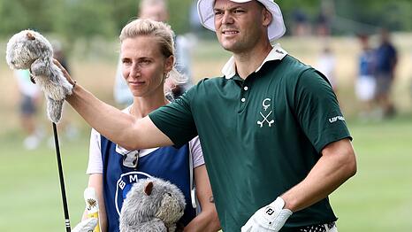 Martin Kaymer aus Deutschland und seine Frau Irene, die ihm als Caddy hilft.