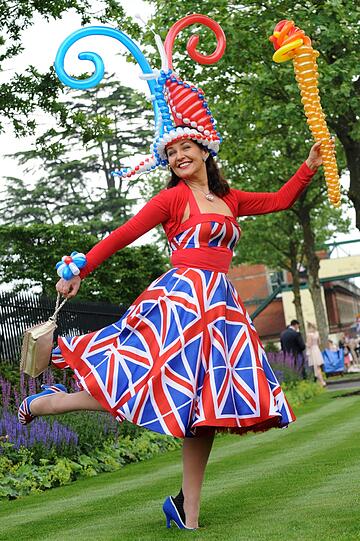 Royal Ascot - die schrägste Hut-Parade der Welt!