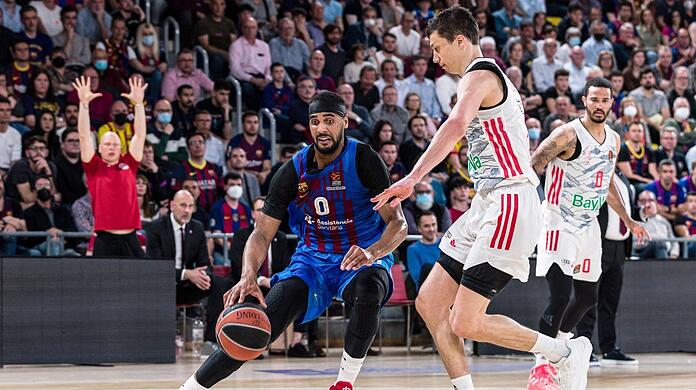 Ein "Kernstück" bei Bayerns Basketballern: Vladimir Lucic (r.).