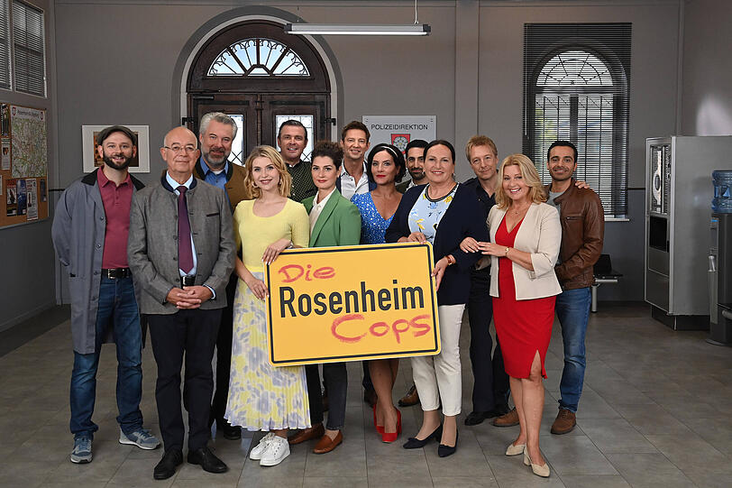 Der Cast von "Die Rosenheim-Cops". Der Cast von "Die Rosenheim-Cops".