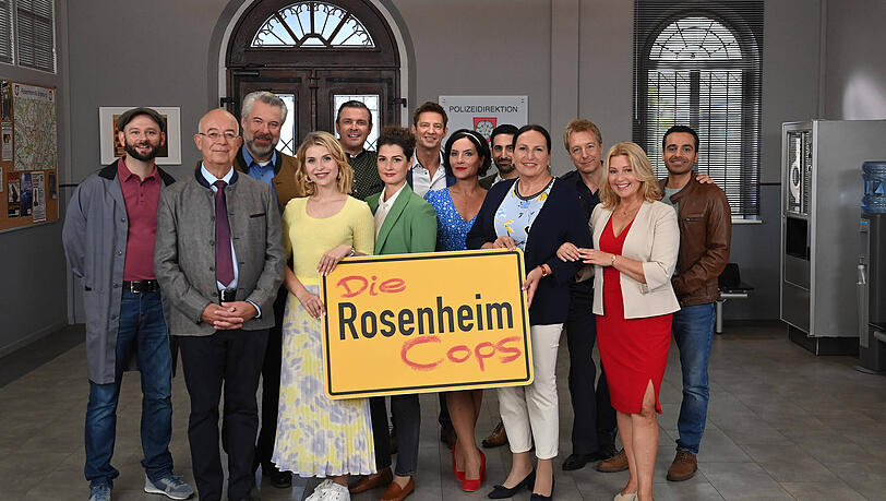 Der Cast von "Die Rosenheim-Cops". Der Cast von "Die Rosenheim-Cops".