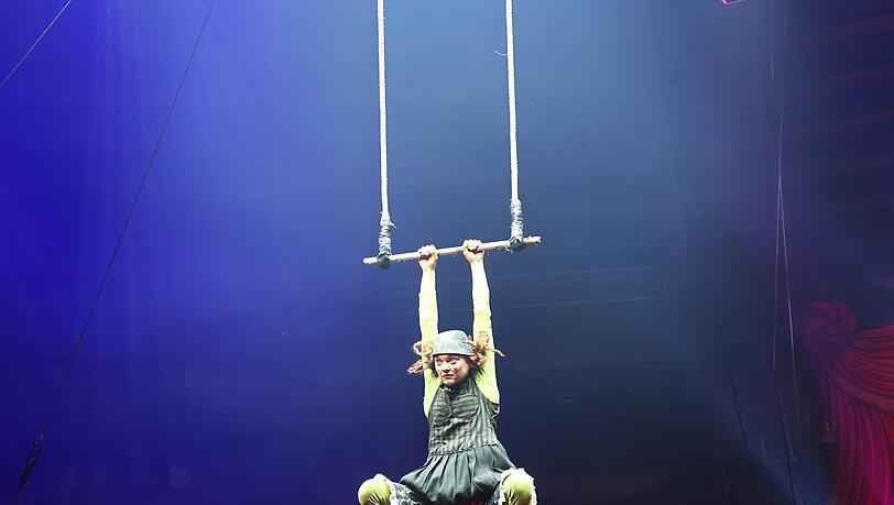 Begnadete und lustige Artistin: die K&uuml;nstlerin des Duos "I Baccal&agrave;".