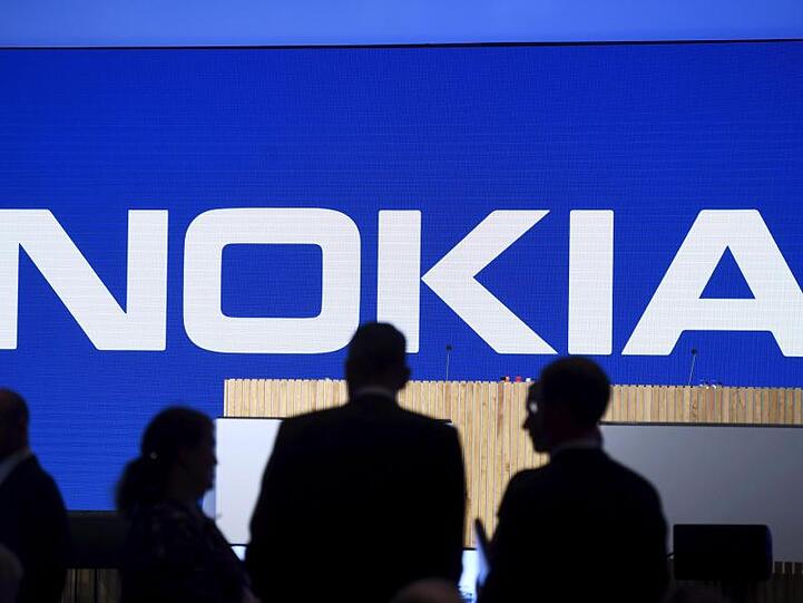 Der Schriftzug von Nokia bei der Jahreshauptversammlung des Unternehmens.