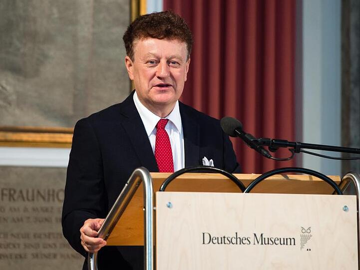 Wolfgang M. Heckl, Generaldirektor des Deutschen Museums, spricht bei einer Preisverleihung. Foto: Matthias Balk/dpa/Archivbild