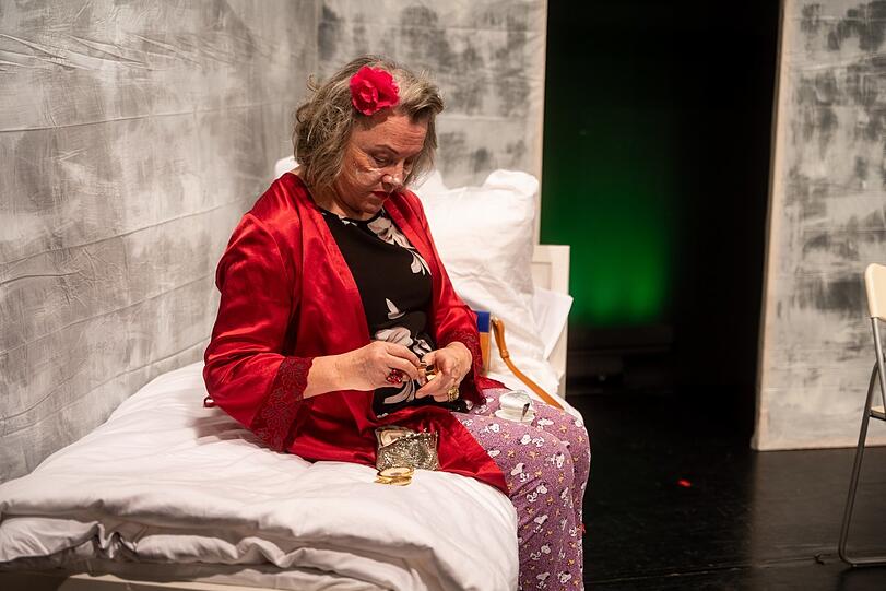 Veronika von Quast in "Dekubitus".