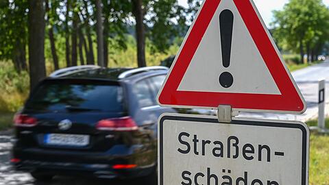 Tausende Kilometer Straßen und Schienen sind reparaturbedürftig. (Archivbild)