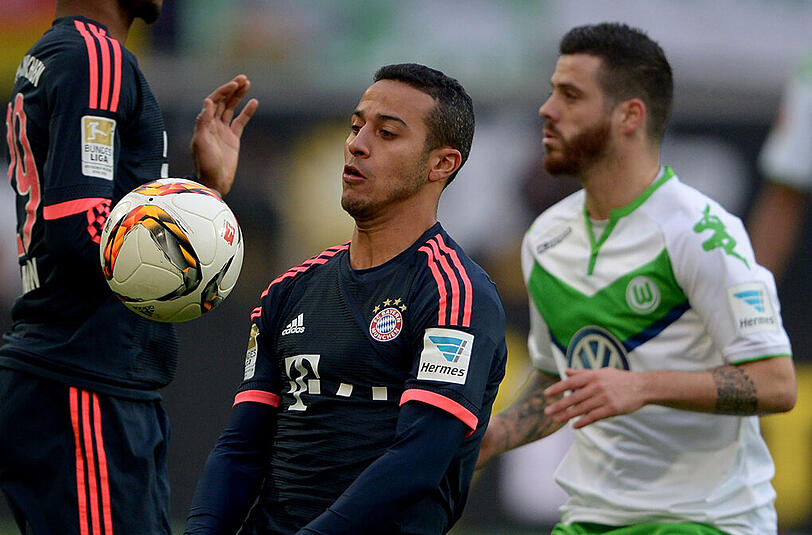Thiago Alcantara: Note 2. Guardiola schonte seinen wichtigsten Spieler anfangs wieder, brachte ihn dann kurz nach der Pause, um mehr Passhoheit im Mittelfeld zu gewinnen. Das glückte, sehr effektiv! Räumte einmal Naldo recht rüde ab.