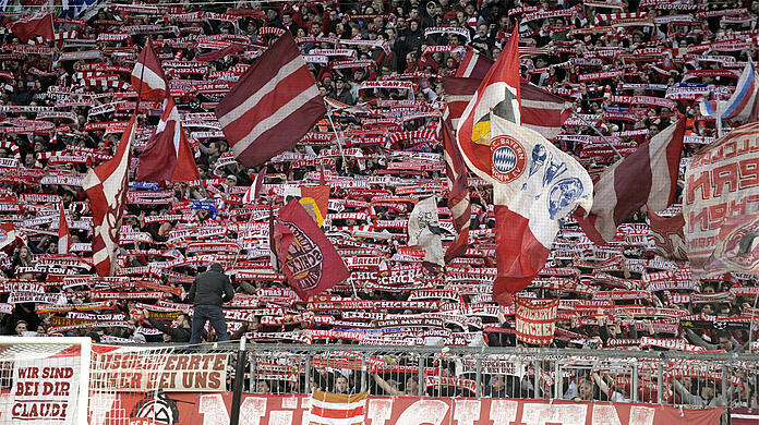 Auch die organisierten Fans des FC Bayern lehnen die strengeren Pläne des KVR ab. (Symbolbild)