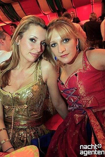 Dirndl, Lederhosen und viel Spaß: Die Party "Tracht und Pracht" am Samstag im Hippodrom auf der Theresienwiese. Mehr Bilder unter: www.nachtagenten.de.