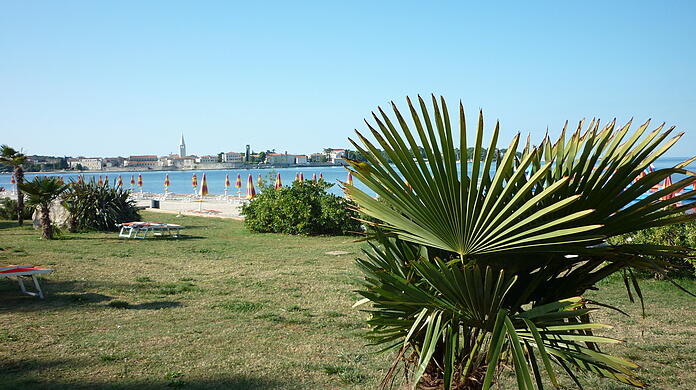 Der Strand bei Porec.