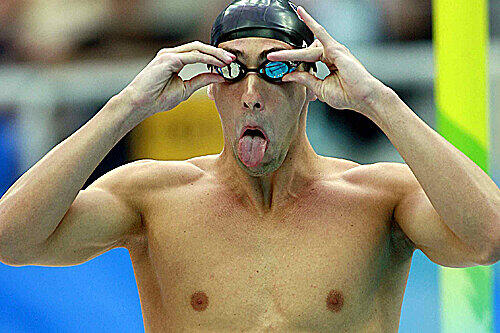 Wurde wegen seiner Wasserpfeifen-Affäre drei Monate gesperrt: Michael Phelps.