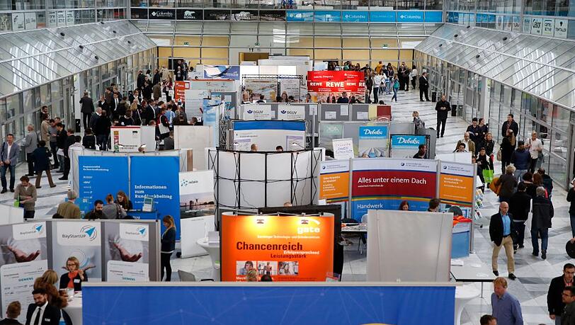 Am 12. November findet die IHK Existenzgründermesse. Am 12. November findet die IHK Existenzgründermesse.