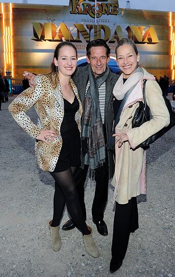 Max Tidof und Lisa Seitz mit Tochter Luzie