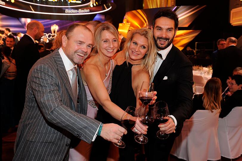 Profiboxer Sven Ottke mit Frau Monic und Profi-Turnerin Magdalena Brzeska mit Freund Roland Klein.