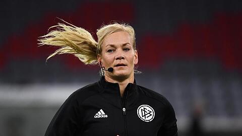 Steinhaus pfeift als erste Frau den Fußball-Supercup.