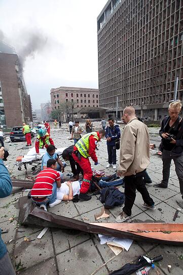 Blut, Zerstörung und Tränen - eine gigantische Explosion hat Oslo erschüttert - die Bilder vom Terror.
