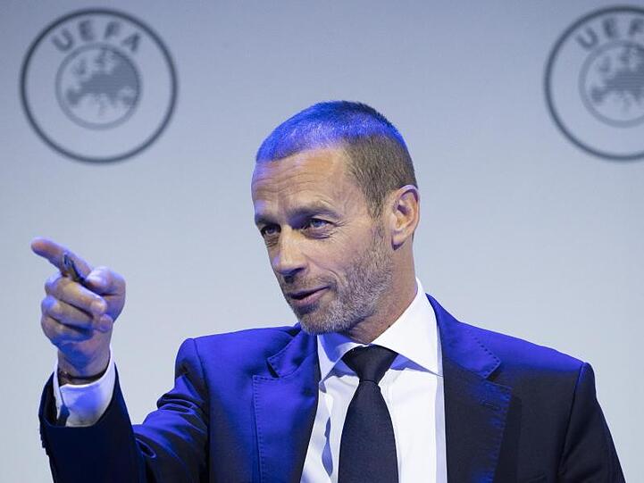 Schaut der Fußball-EM (noch) optimistisch entgegen: UEFA-Boss Aleksander Ceferin.