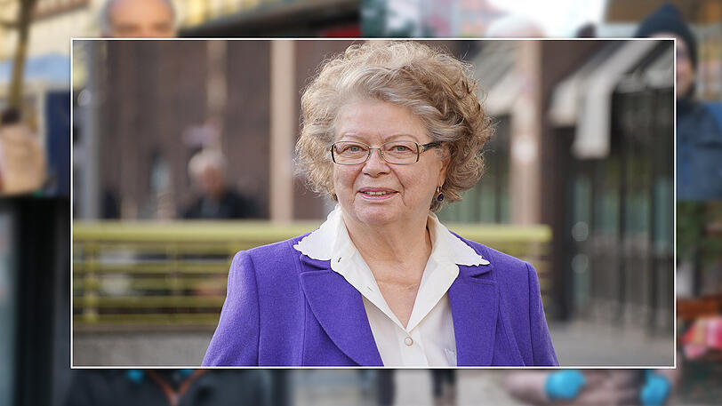 Alexandra Holl (76): 
"Ich fühle mich dank meiner Eltern inspiriert,
auch im Alter noch aktiv im Leben zu sein. Ich kann nicht den ganzen Tag zuhause rumsitzen und meckern, ich will draußen helfen.
Ich glaube, ich habe das Ehrenamt-Gen von meiner Mutter. Mir macht es Spaß, eigene Ideen einzubringen,
und ich mag das Miteinander mit ehrenamtlichen Leuten.
Als junges Mädchen liebte ich es, in diversen Lokalen den Jazz-Rhythmen zu lauschen. Wir waren ansonsten 
früher karrierebewußter als die heutige Jugend. Meine Mutter animierte mich mit: Lerne gut, damit du was wirst.
Mein Lieblingslokal ist der Ratskeller am Marienplatz. Da esse ich meistens Schnitzel mit Kartoffelsalat und genieße ein
 Glas fränkischen Hauswein dazu.
Einmal im Jahr gönne ich mir etwas ganz Besonderes: ein Essen im Gourmet Restaurant im Königshof. Mittags gibt es dort
 für spezielle Anlässe ein hervorragendes Drei-Gänge-Lunch mit Kaffee und Wasser."