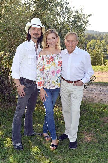 Stefanie Hertel mit Ehemann Lanny (l.) und Vater Eberhard.