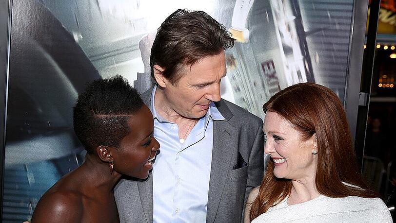 Kein Wunder, dass Liam Neeson mit "Non-Stop" so einen Erfolg hat, bei solchen Schönheiten Kein Wunder, dass Liam Neeson mit "Non-Stop" so einen Erfolg hat, bei solchen Schönheiten