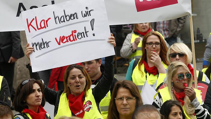 Im Einzelhandel wird am Mittwoch wieder gestreikt. Im Einzelhandel wird am Mittwoch wieder gestreikt.