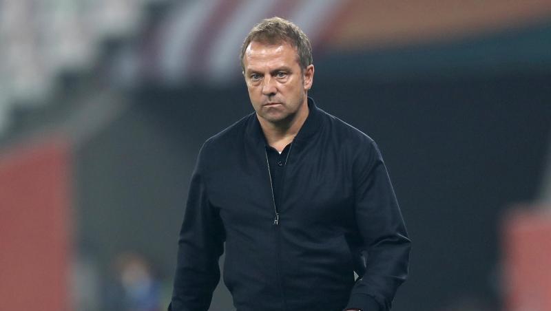 Hansi Flick, Cheftrainer von Bayern München, reagiert beim Spiel gegen Tigres UANL.