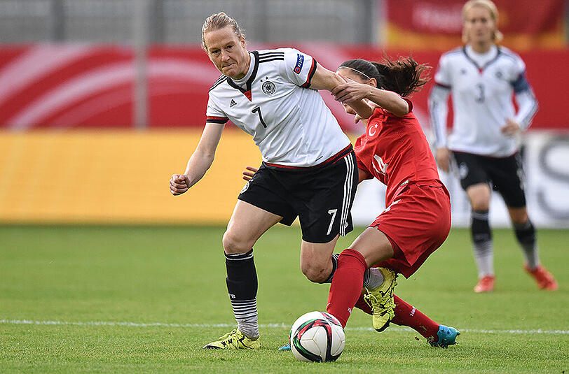 Melanie Behringer spielt seit 2014 für den deutschen Meister FC Bayern.
