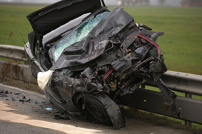 Für den BMW-Fahrer kam jede Hilfe zu spät.