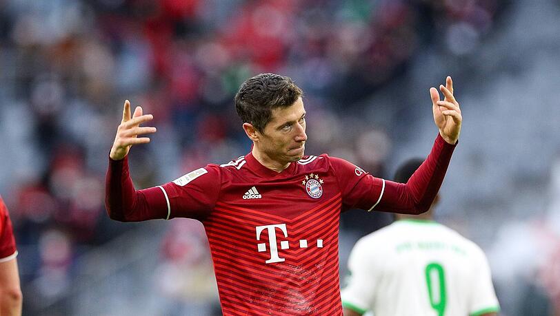 Robert Lewandowski führt den FC Bayern zum Sieg.