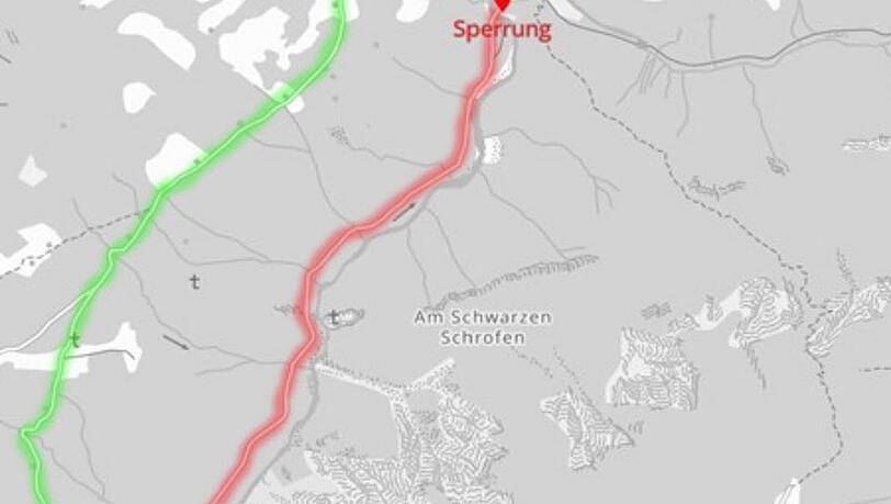Hier ist die gesperrte Straße rot eingezeichnet und dazu die nutzbare Strecke in Grün. Hier ist die gesperrte Straße rot eingezeichnet und dazu die nutzbare Strecke in Grün.