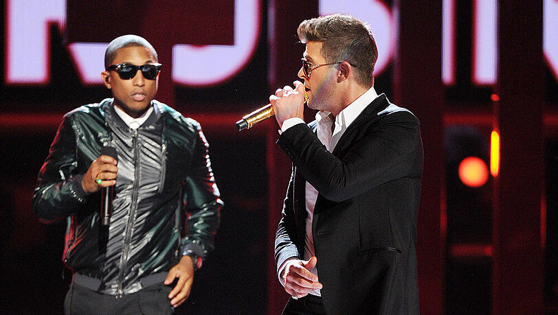Im Sommer 2013 kam keiner an Pharrell Williams (l.) und Robin Thickes Hit "Blurred Lines" vorbei Im Sommer 2013 kam keiner an Pharrell Williams (l.) und Robin Thickes Hit "Blurred Lines" vorbei