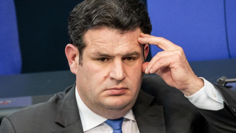 Sozialminister Hubertus Heil (SPD) verwies darauf, dass die Grundrente ein Vorhaben der ganzen Regierung sei. Sozialminister Hubertus Heil (SPD) verwies darauf, dass die Grundrente ein Vorhaben der ganzen Regierung sei.