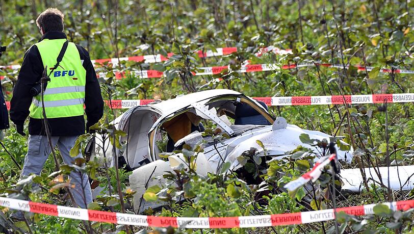 Bei Flugzeugabstürzen in Deutschland rücken Experten Bundesstelle für Flugunfall-Untersuchung (BFU) aus. (Archivbild)