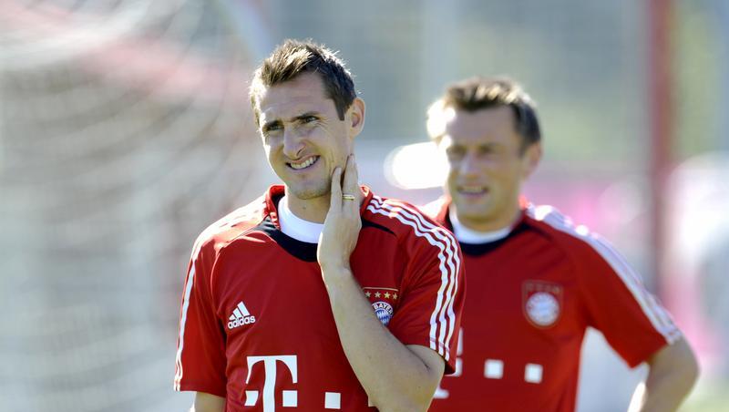 Derzeit nur im Lauftraining: Miroslav Klose (vorne). Derzeit nur im Lauftraining: Miroslav Klose (vorne).